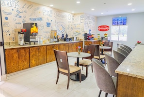Free daily continental breakfast - Baymont by Wyndham Port Wentworth (Port Wentworth)