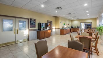 Free daily continental breakfast