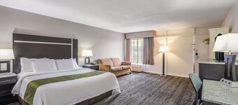 Quality Inn & Suites Conference Center