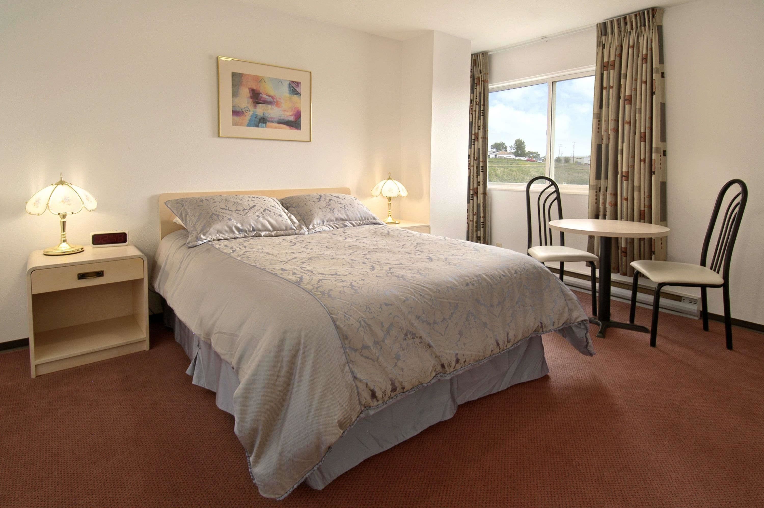 Internet, alarm clocks