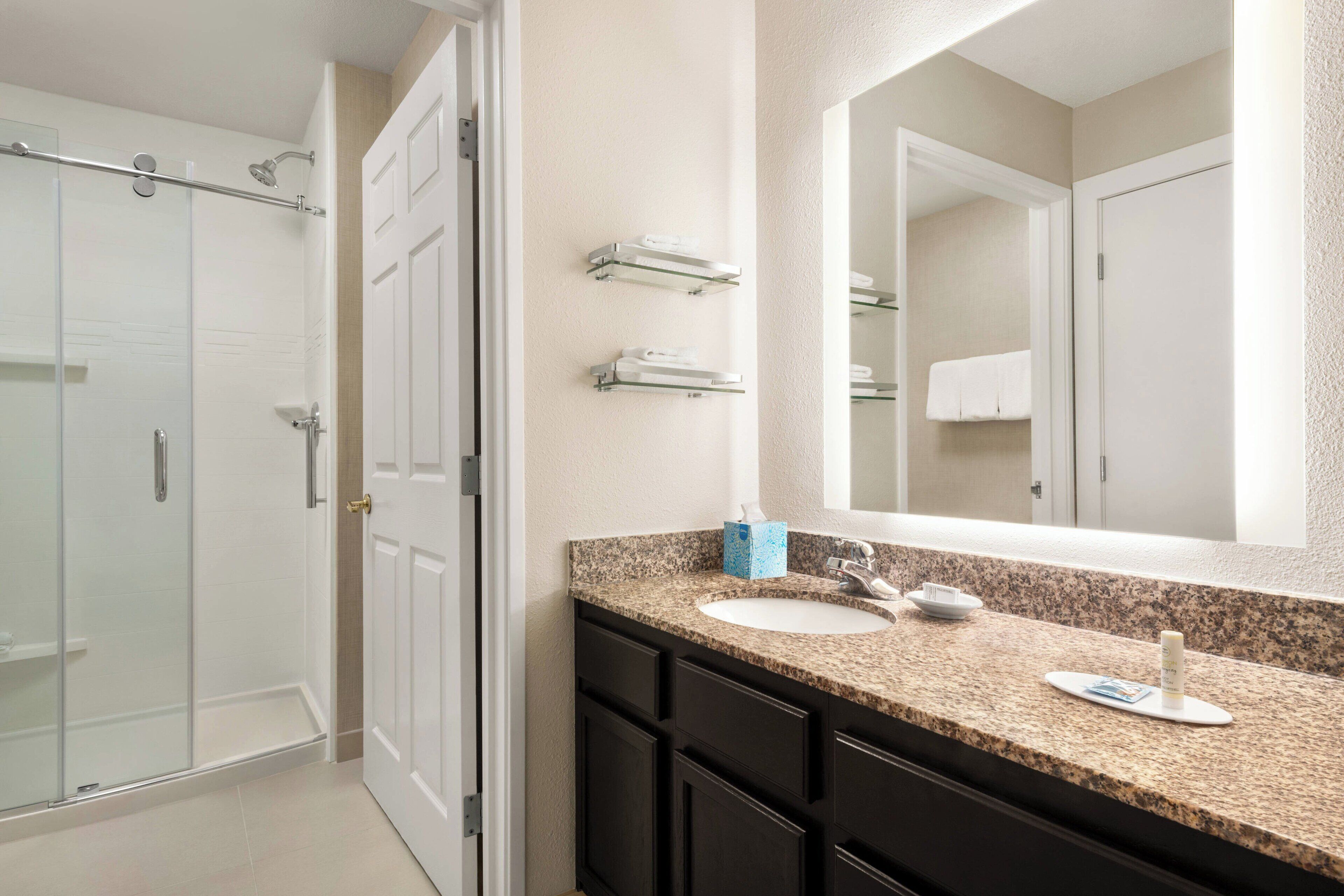 combined shower/bathtub, free toiletries, hair dryer, towels