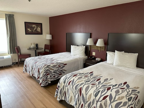 Red Roof Inn Clyde