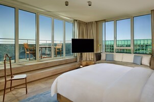 Presidential Suite, 2 Bedrooms, Smoking | Premium bedding, down comforters, in-room safe, desk