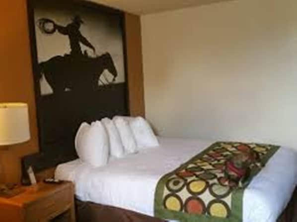 Room, 1 King Bed, Accessible | Desk, laptop workspace, blackout drapes, free WiFi