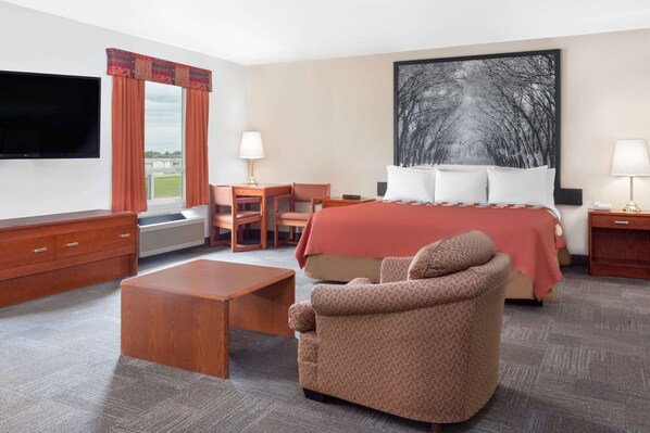 Suite, 1 kingsize bed, niet-roken | Hypoallergeen beddengoed, een bureau, een strijkplank/strijkijzer