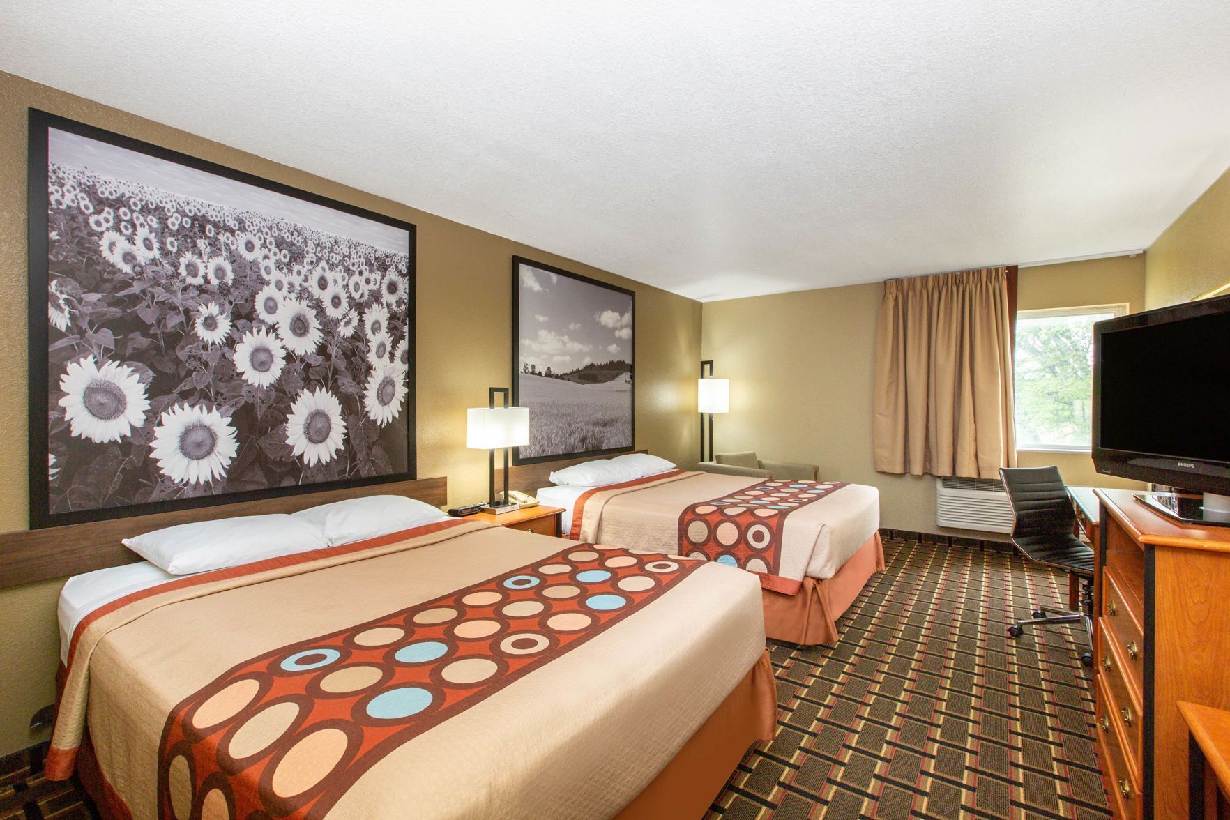 Iron/ironing board, cribs/infant beds, free WiFi, bed sheets