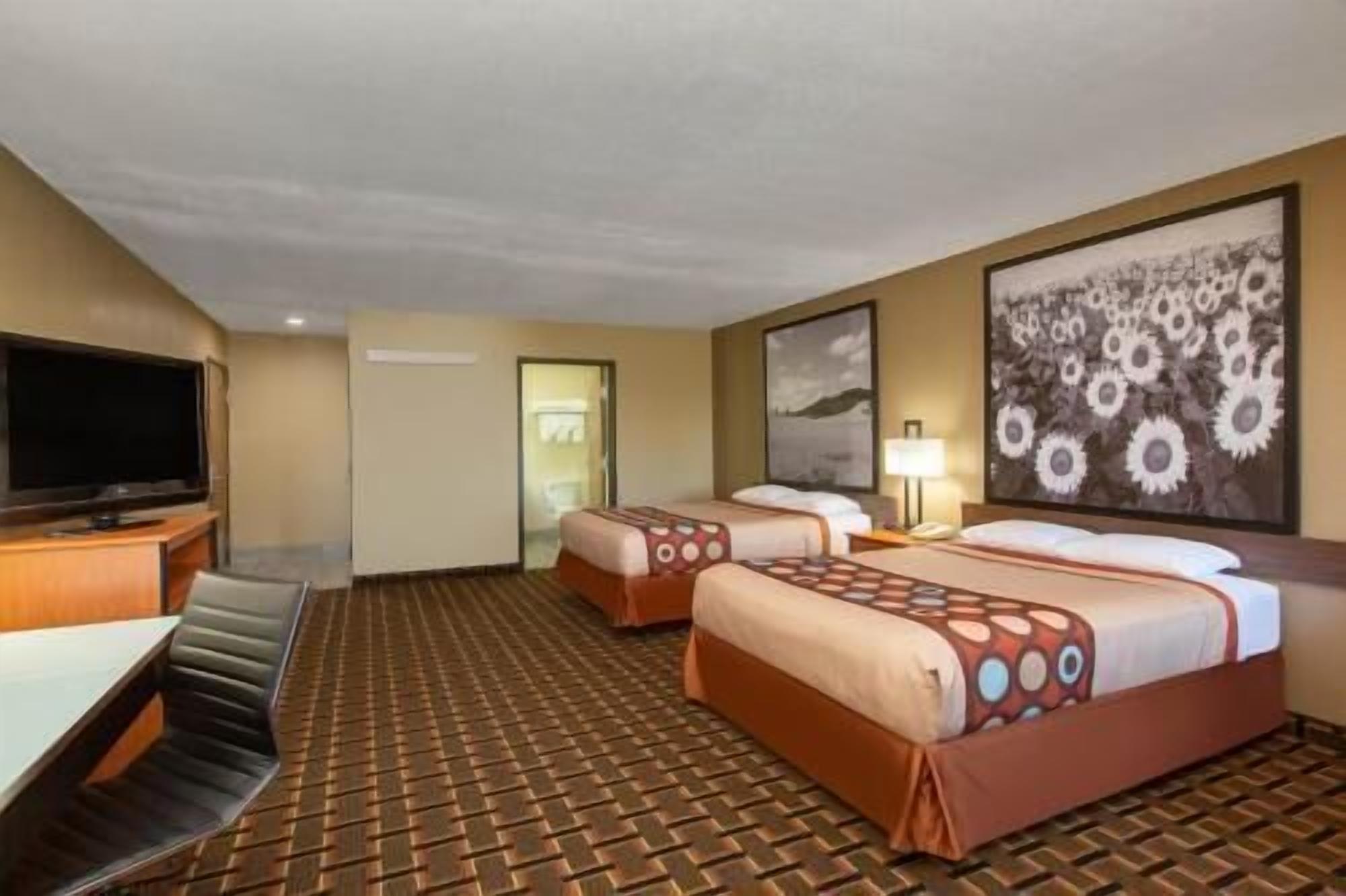 Iron/ironing board, cribs/infant beds, free WiFi, bed sheets