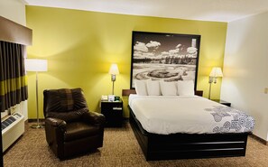 Habitació Deluxe, 1 llit de matrimoni gran, no fumadors (Spa Bath) | Escriptori, wifi gratuïta i roba de llit 