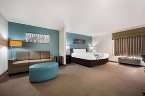 Suite, 1 Bedroom, Non Smoking (1 King Bed) | Iron/ironing board, free WiFi, bed sheets