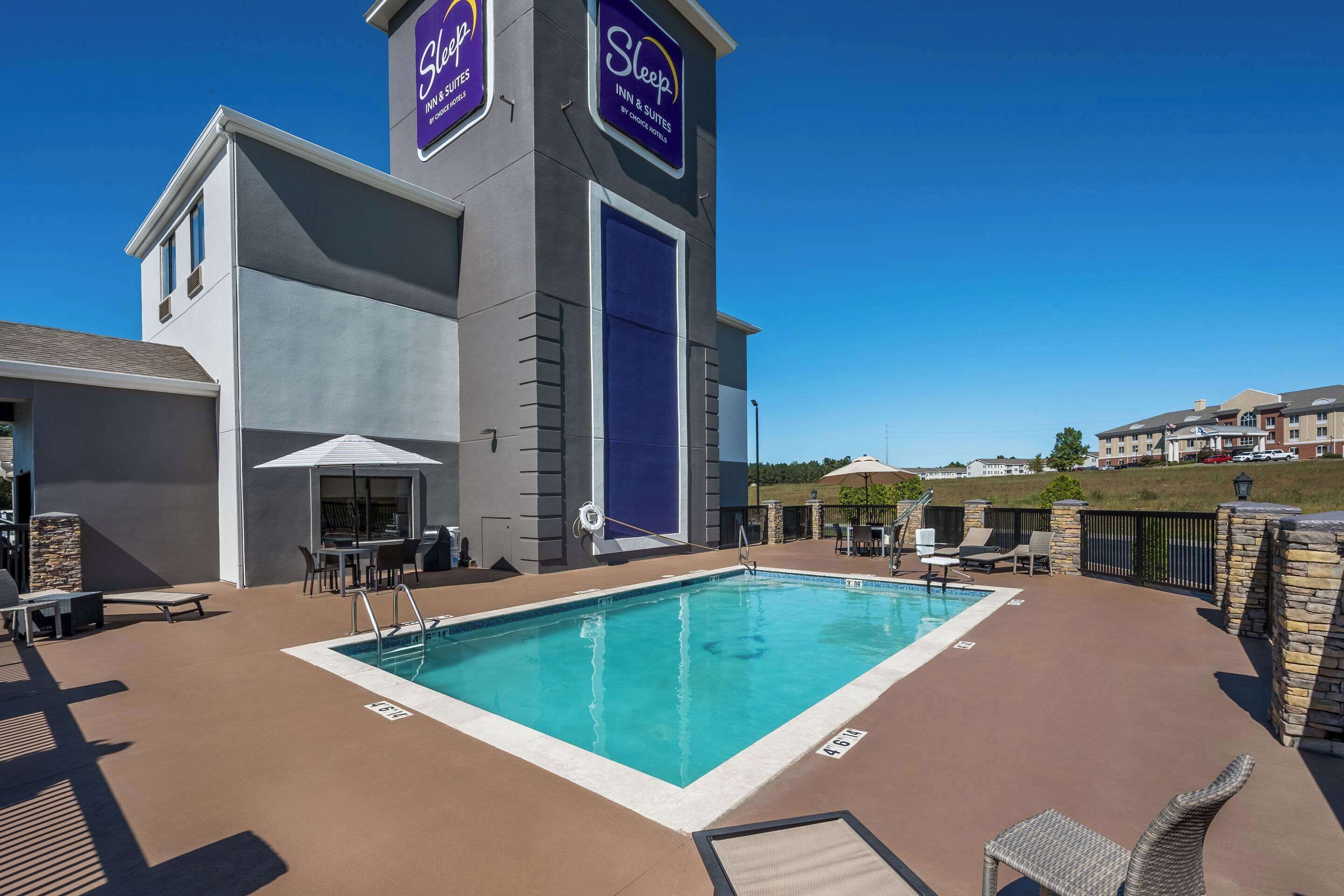 Piscine extérieure (ouverte en saison)