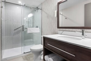 Suite, 1 cama de matrimonio grande, no fumadores (Upgrade) | Escritorio, cortinas opacas, wifi gratis y ropa de cama