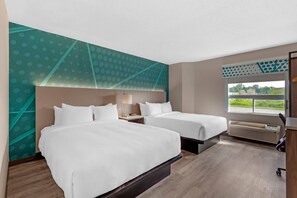 Escritorio, cortinas blackout, wifi gratis y ropa de cama 