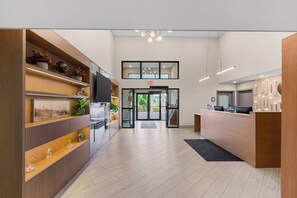 Lobby - Comfort Inn (Bracebridge)