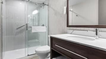Suite, 1 King-Bett, Nichtraucher (Upgrade) | Schreibtisch, Verdunkelungsvorhänge, kostenloses WLAN, Bettwäsche