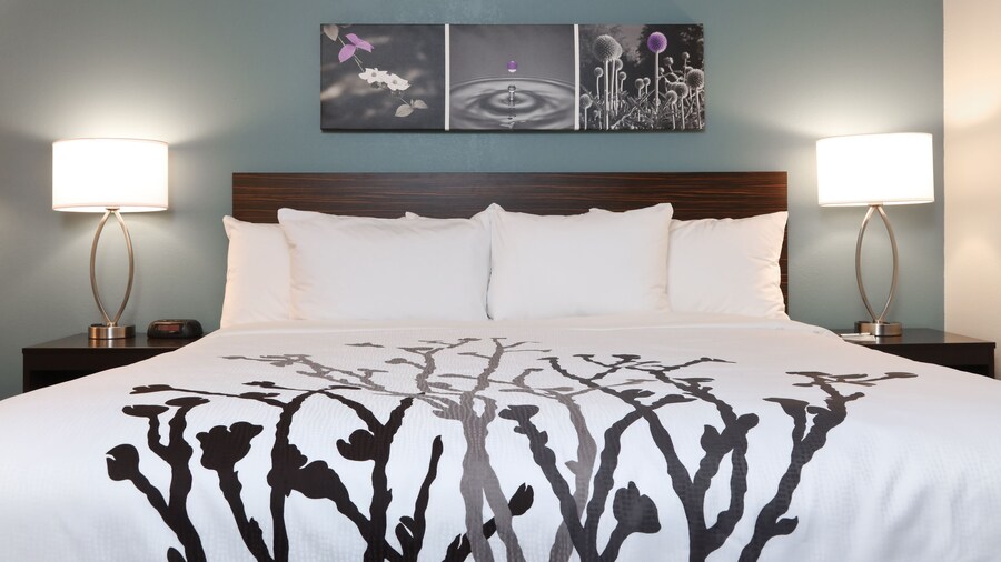 Days Inn by Wyndham McDonough