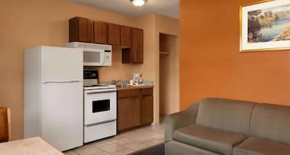 Travelodge by Wyndham Quesnel