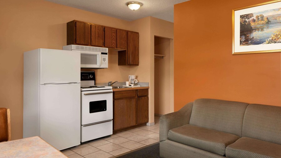 Travelodge by Wyndham Quesnel