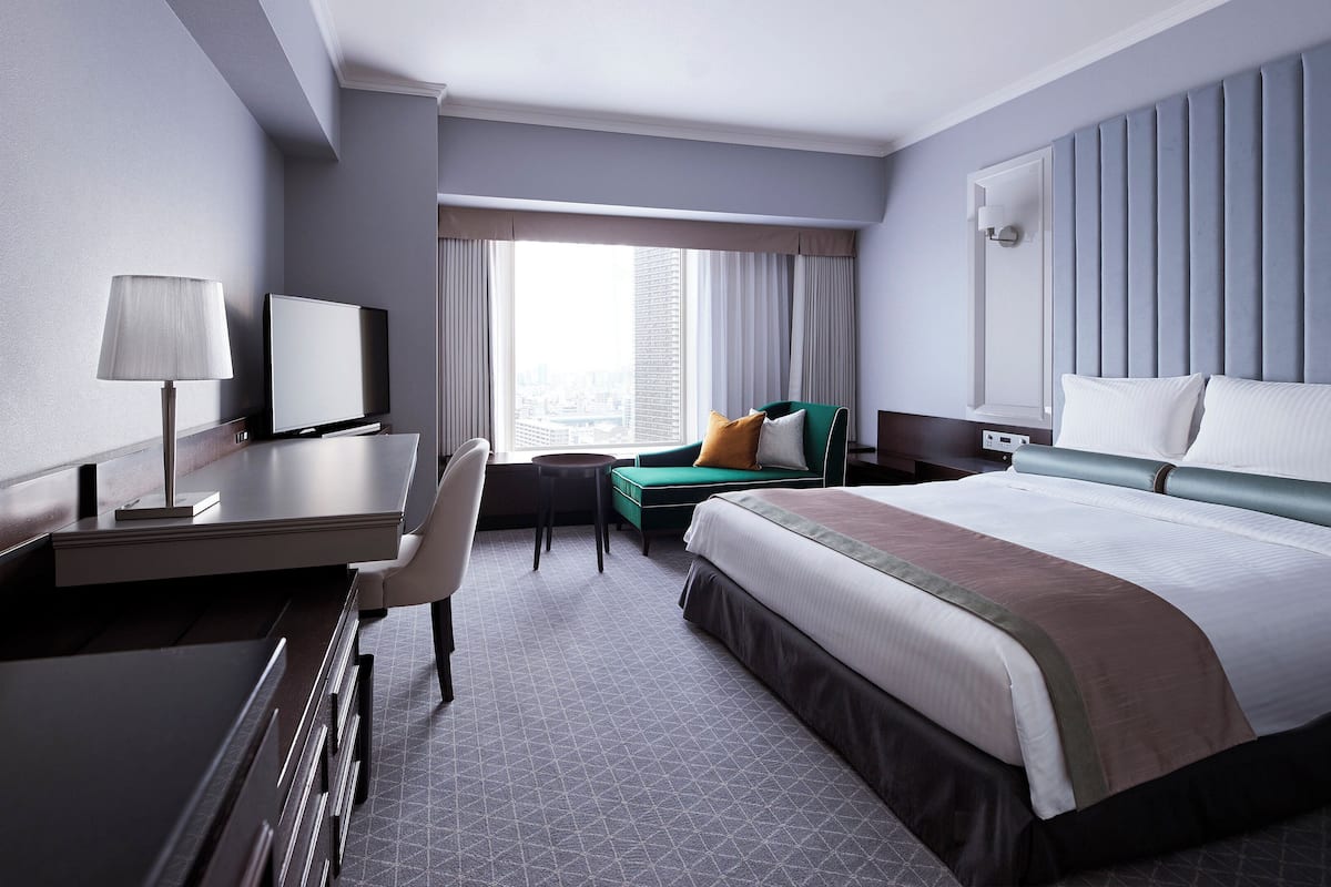 Down comforters, minibar, in-room safe, blackout drapes