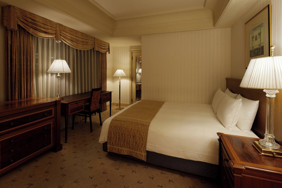 標準雙人房, 非吸煙房 (Includes access to pool, sauna, gym) | 羽絨被、迷你吧、房內夾萬、書桌