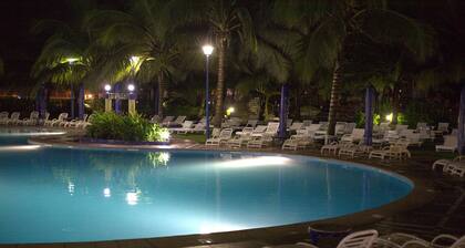 La Palm Royal Beach Hotel