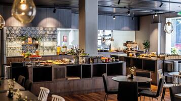 Frukostbuffé varje dag (DKK 175 per person)