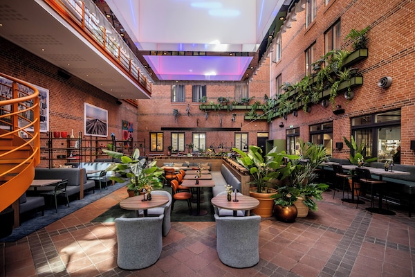 ロビー応接スペース