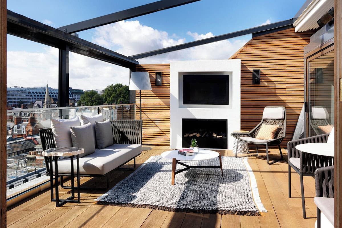 Suite, 1 trÚs grand lit, terrasse | Literie de qualité supérieure, minibar, coffres-forts dans les chambres