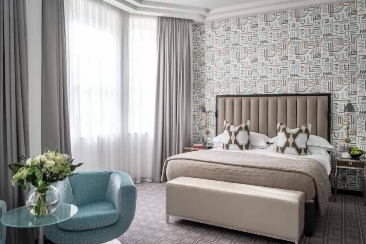 Premium bedding, minibar, in-room safe, individually decorated
