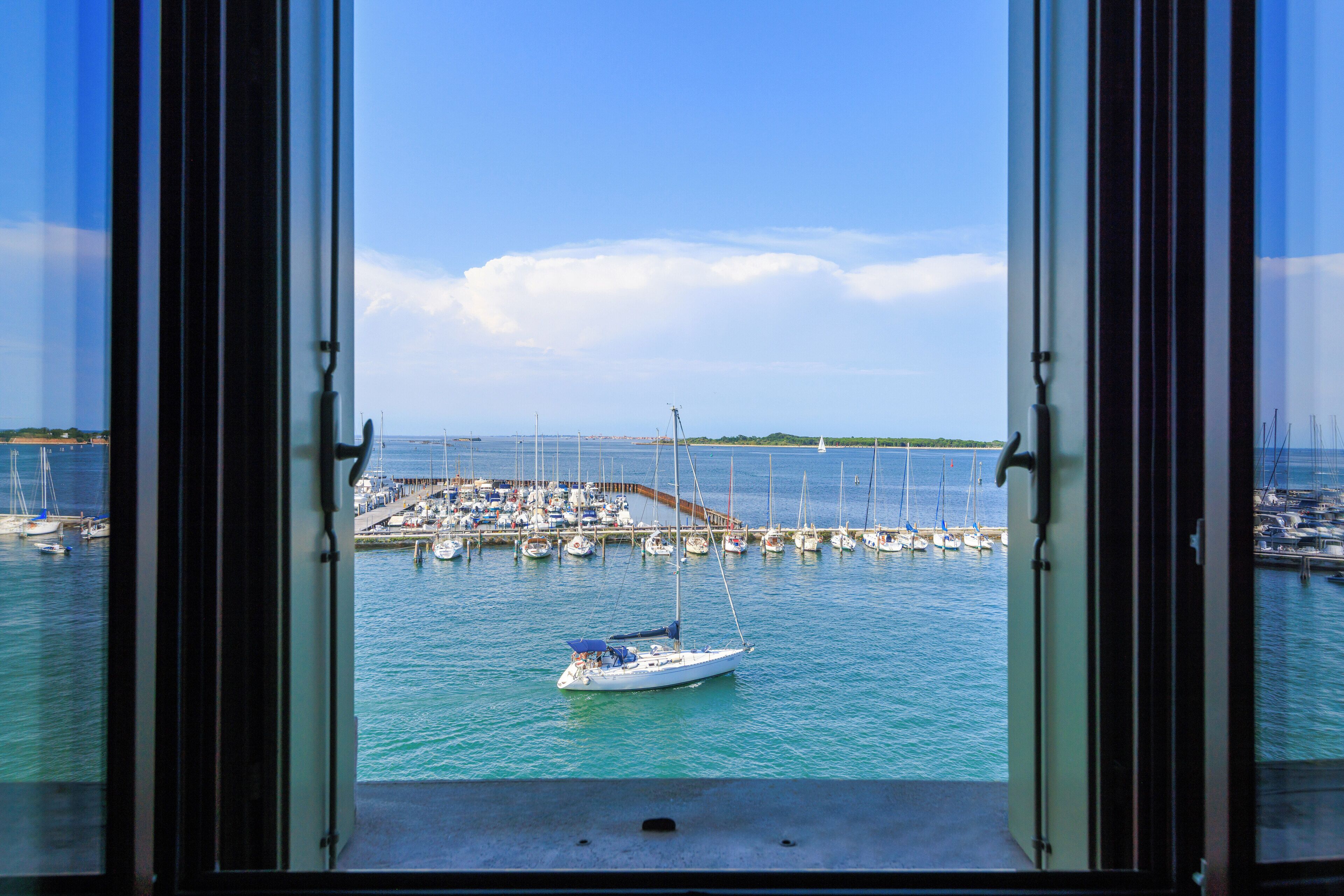 Deluxe Double Room, Lagoon View | Pemandangan dari bilik