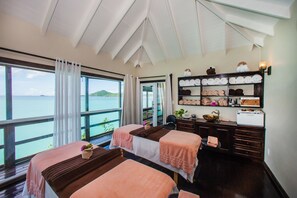 Couples treatment room(s), body treatments, aromatherapy