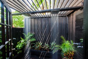 Cottage (Premium View) | Bathroom shower