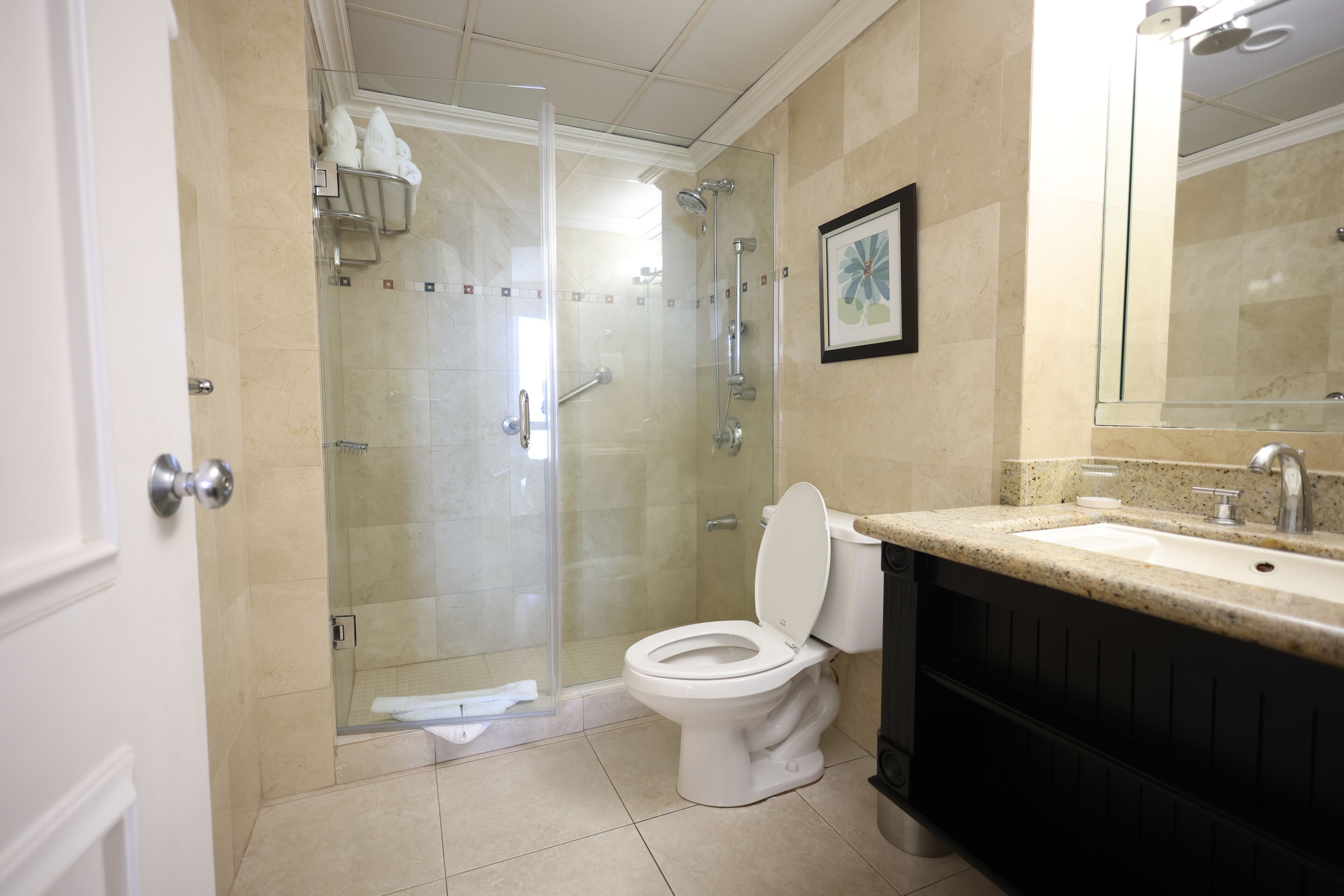 suite, 1 bedroom | bathroom | combined shower/bathtub, designer toiletries, hair dryer, slippers