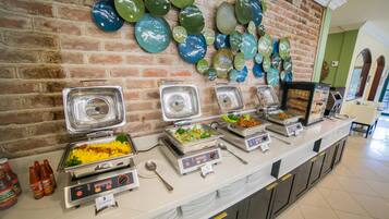 Free buffet breakfast