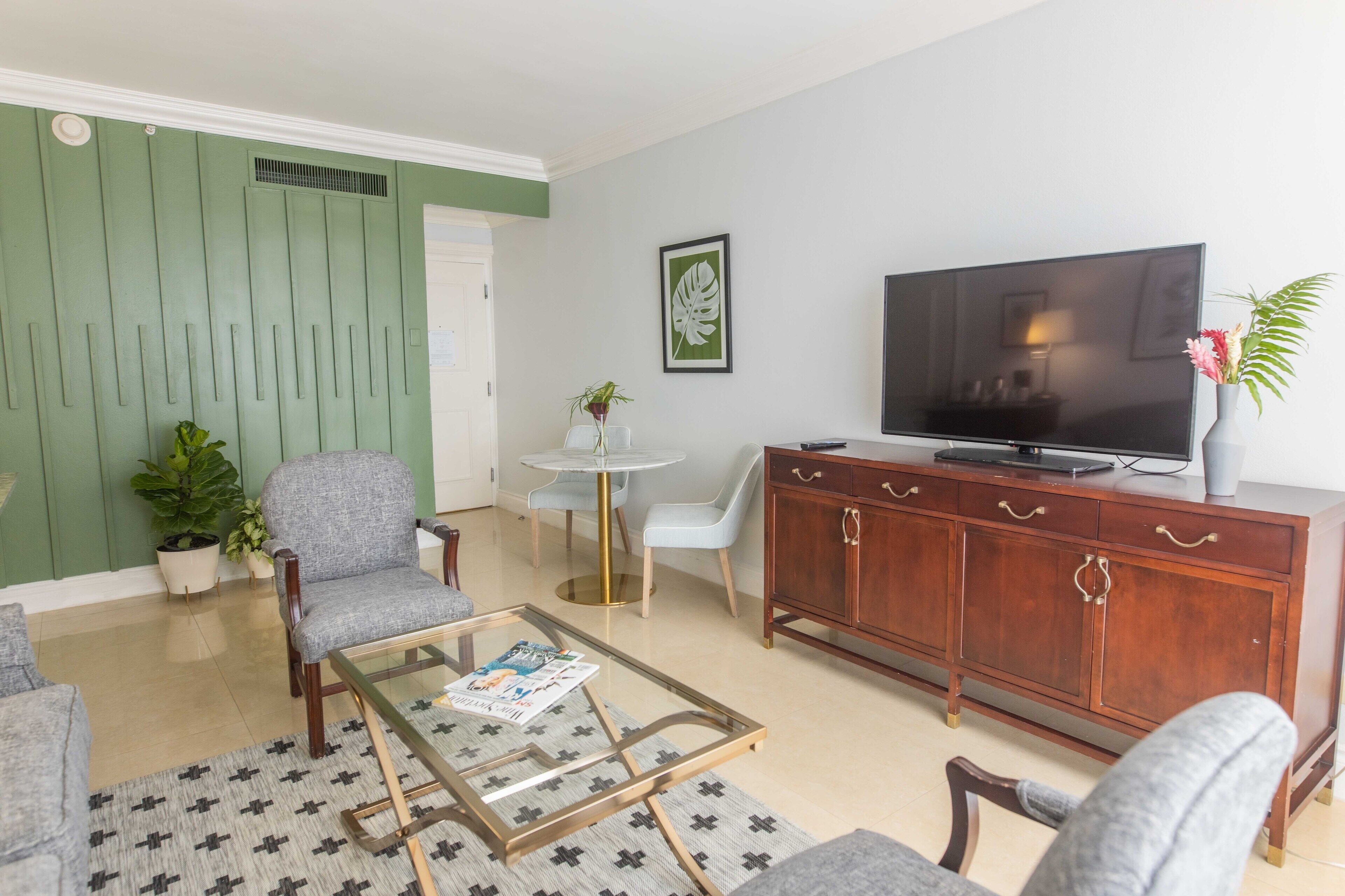 The Courtleigh Hotel and Suites