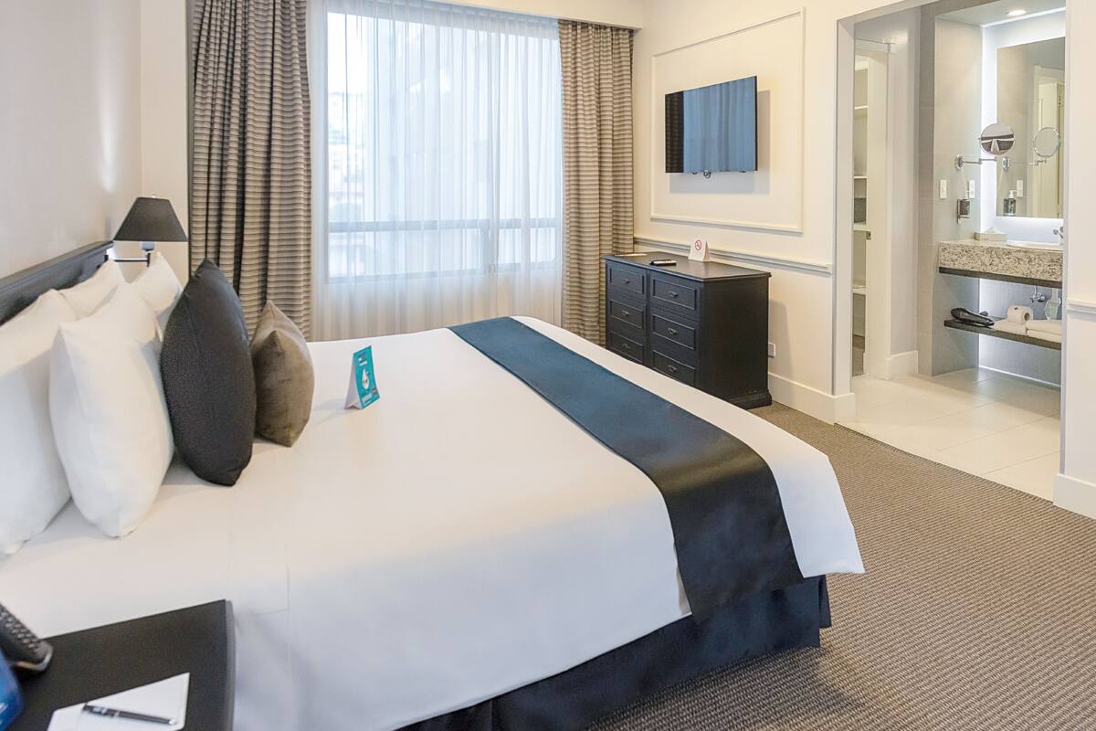 Premium bedding, in-room safe, desk, soundproofing