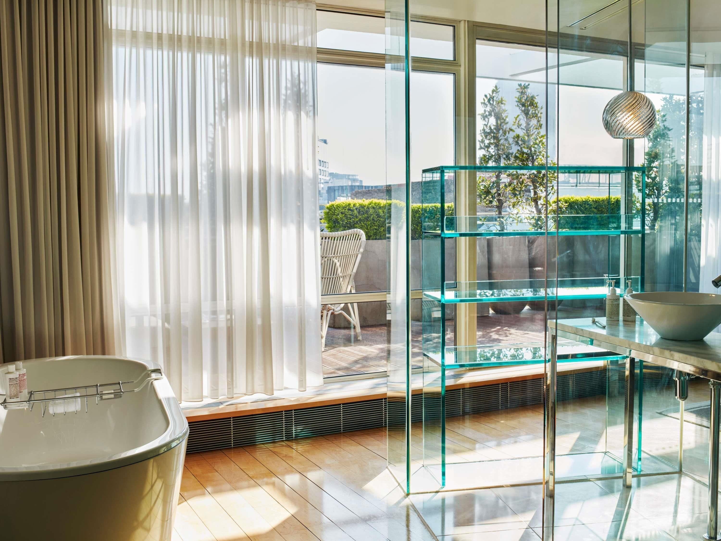 Terrace Suite | Premium bedding, minibar, in-room safe, desk