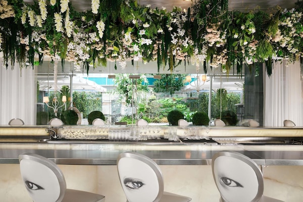 2 bares/lounges, bar de coquetéis