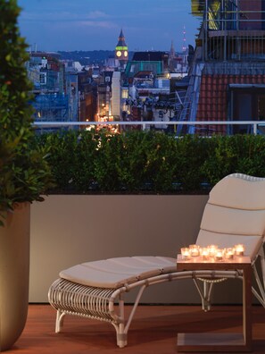 Terrace Suite | Premium bedding, minibar, in-room safe, desk