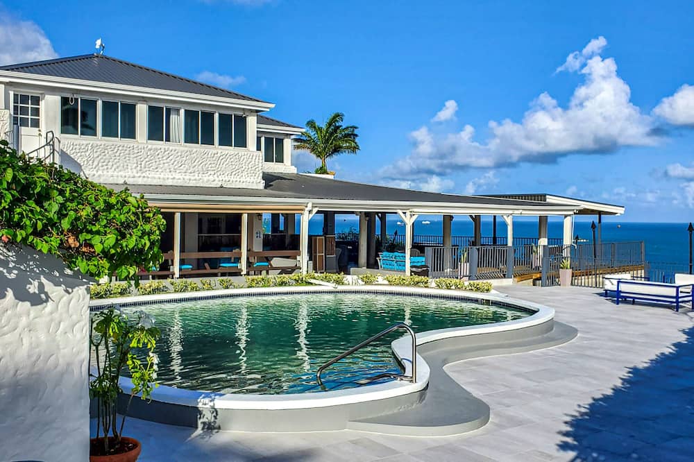 Trade Winds Hotel