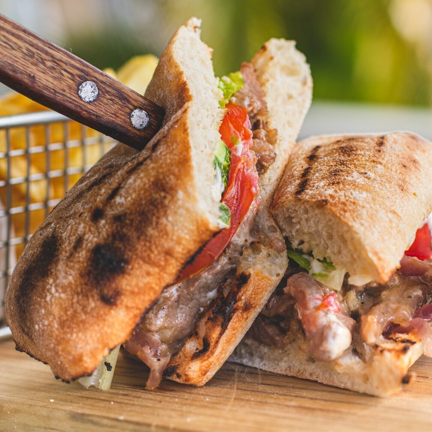 breakfast, lunch, dinner served; international cuisine, sea views