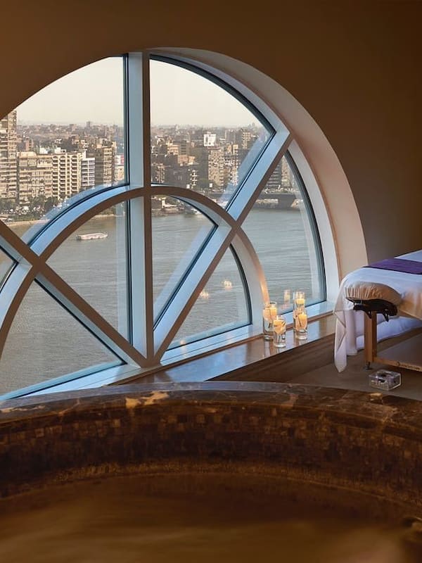 Couples treatment rooms, hot tub, body treatments, body scrubs, facials