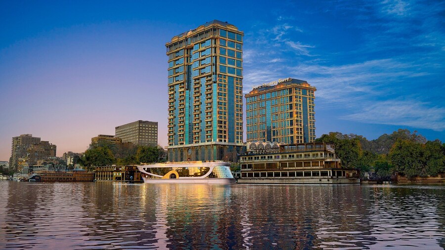 Four Seasons Hotel Cairo at First Residence