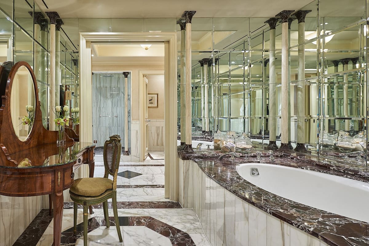royal suite | bathroom | separate bathtub and shower, free toiletries, hair dryer, bathrobes