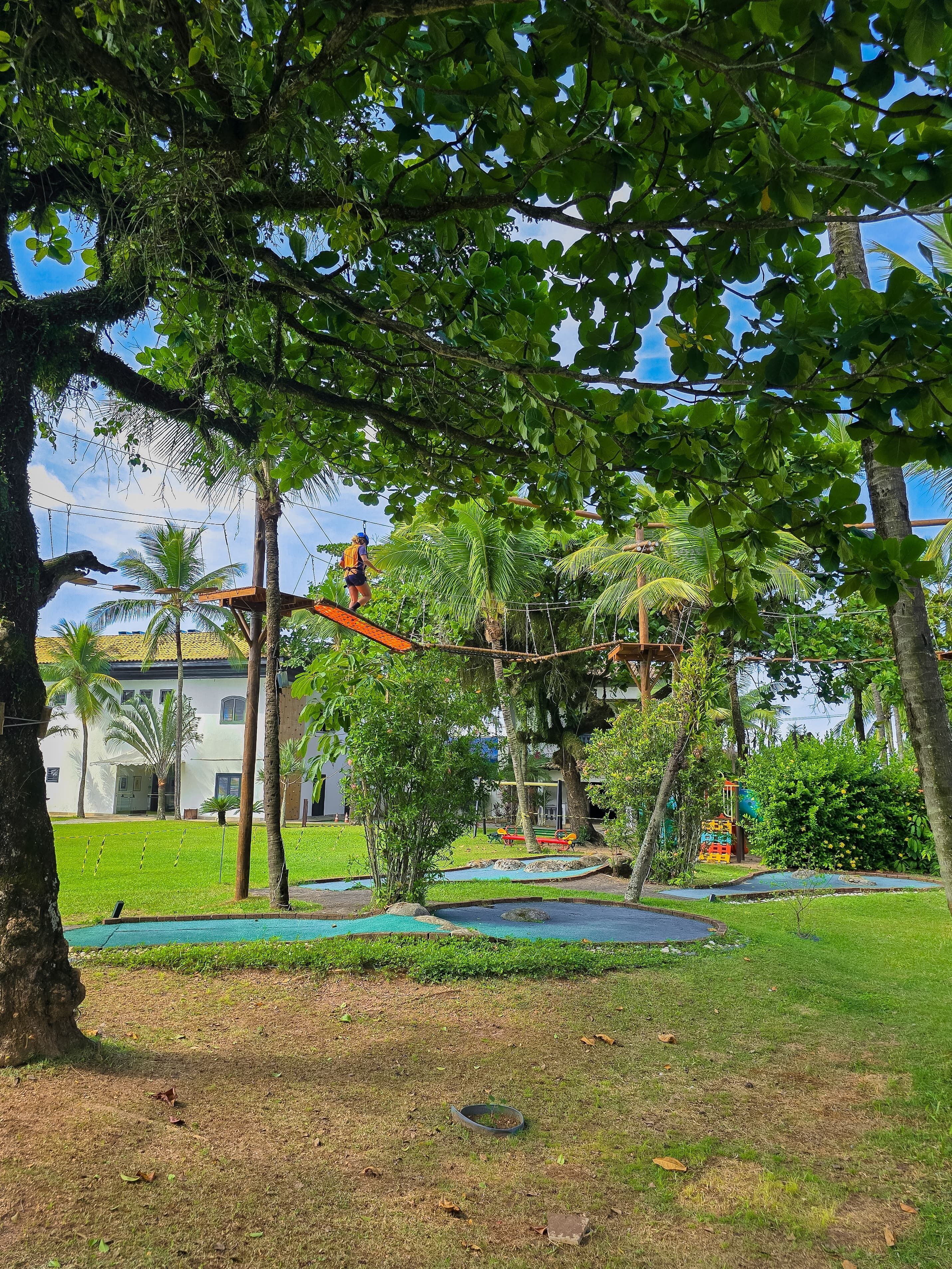 children’s play area – outdoor