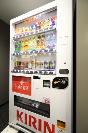 Vending machine - Smile Hotel Shimonoseki (Shimonoseki)