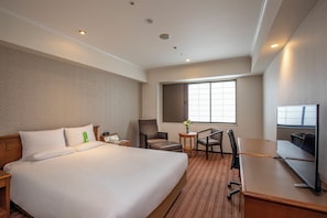Premium bedding, in-room safe, desk, blackout drapes - International Garden Hotel Narita (Narita)
