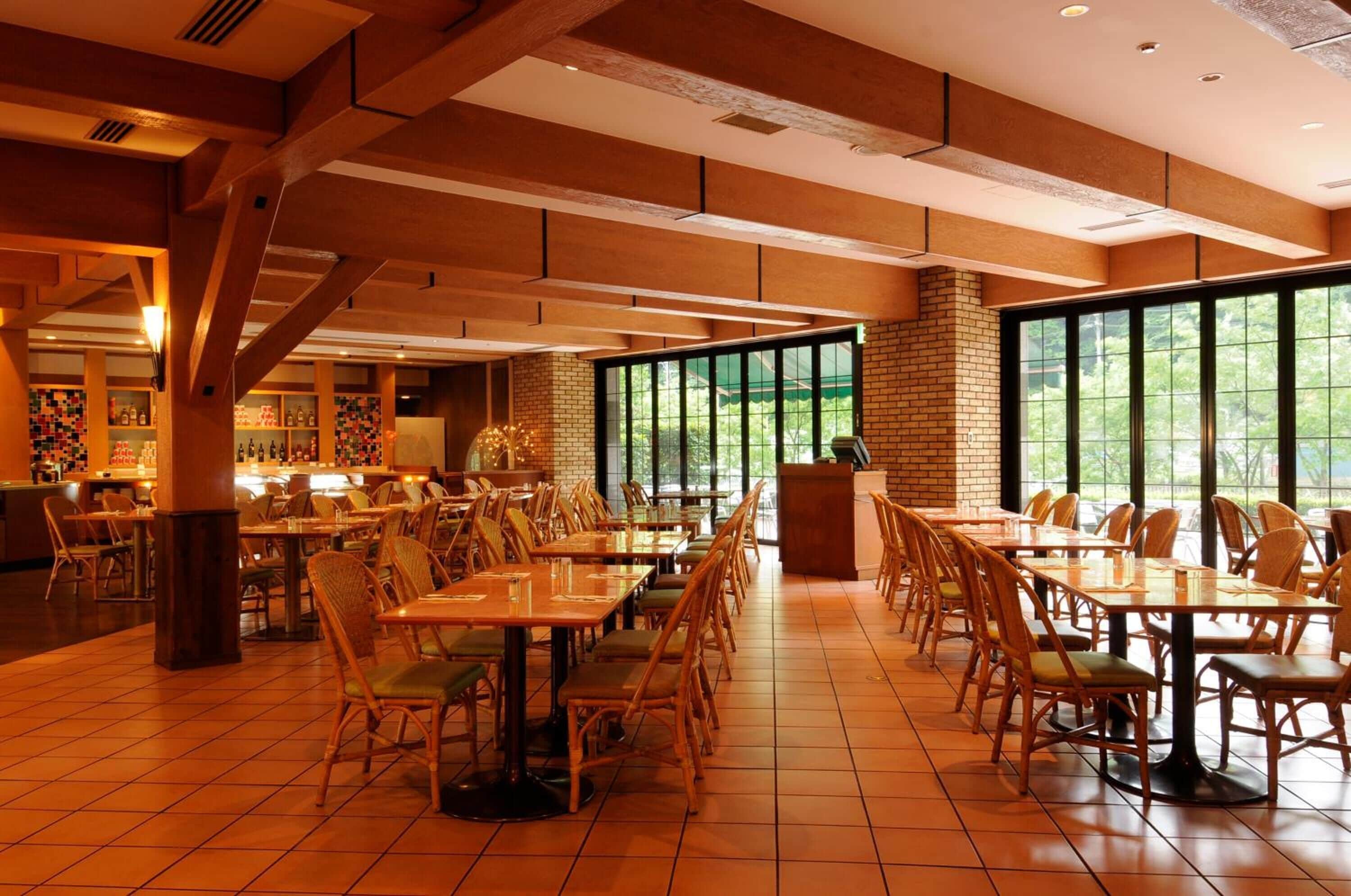 breakfast, lunch and dinner served