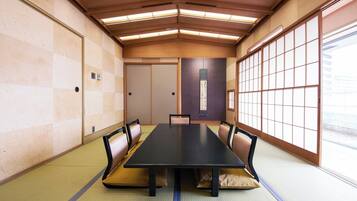 Japanese Room, Non Smoking | Property amenity
