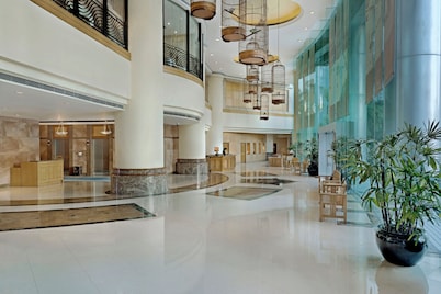 Harbour Plaza Resort City