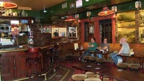 Bar (on property) - Towers Hotel (Glenbeigh)